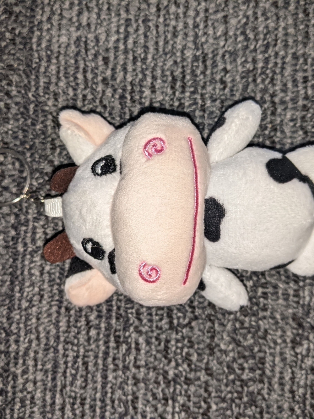 Plush Cow Small Pet Toy Keychain - White and Pink